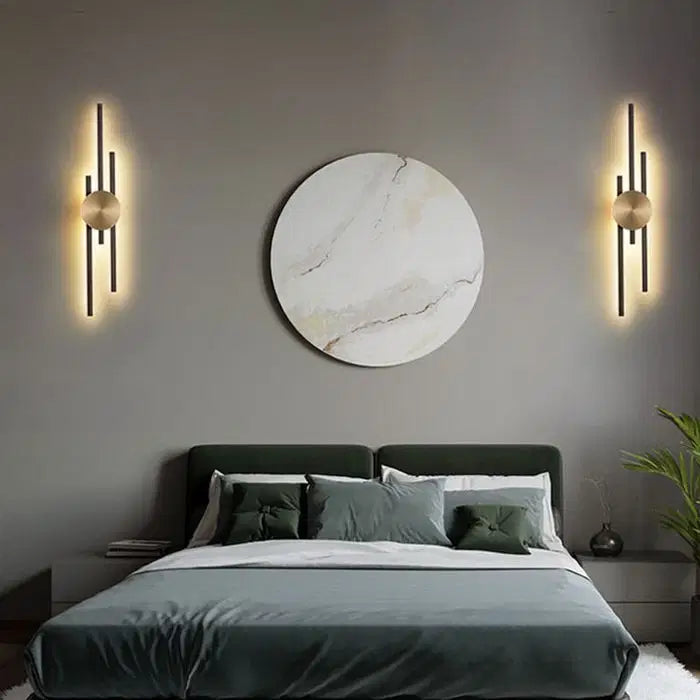 Metal wall lamp