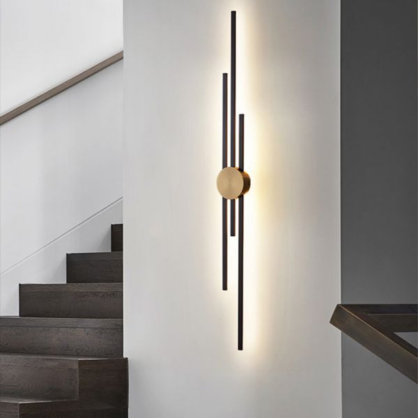Metal wall lamp