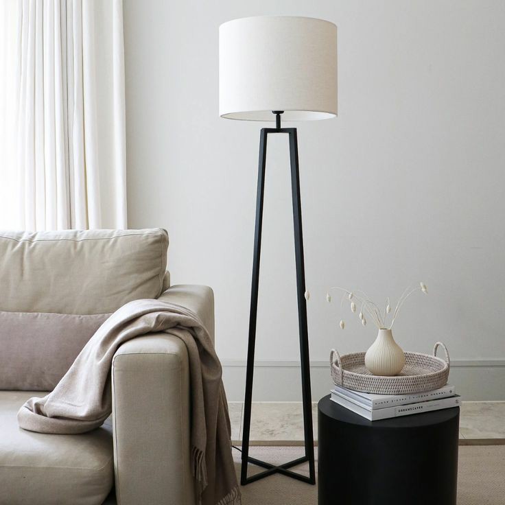 F2 floor lamp