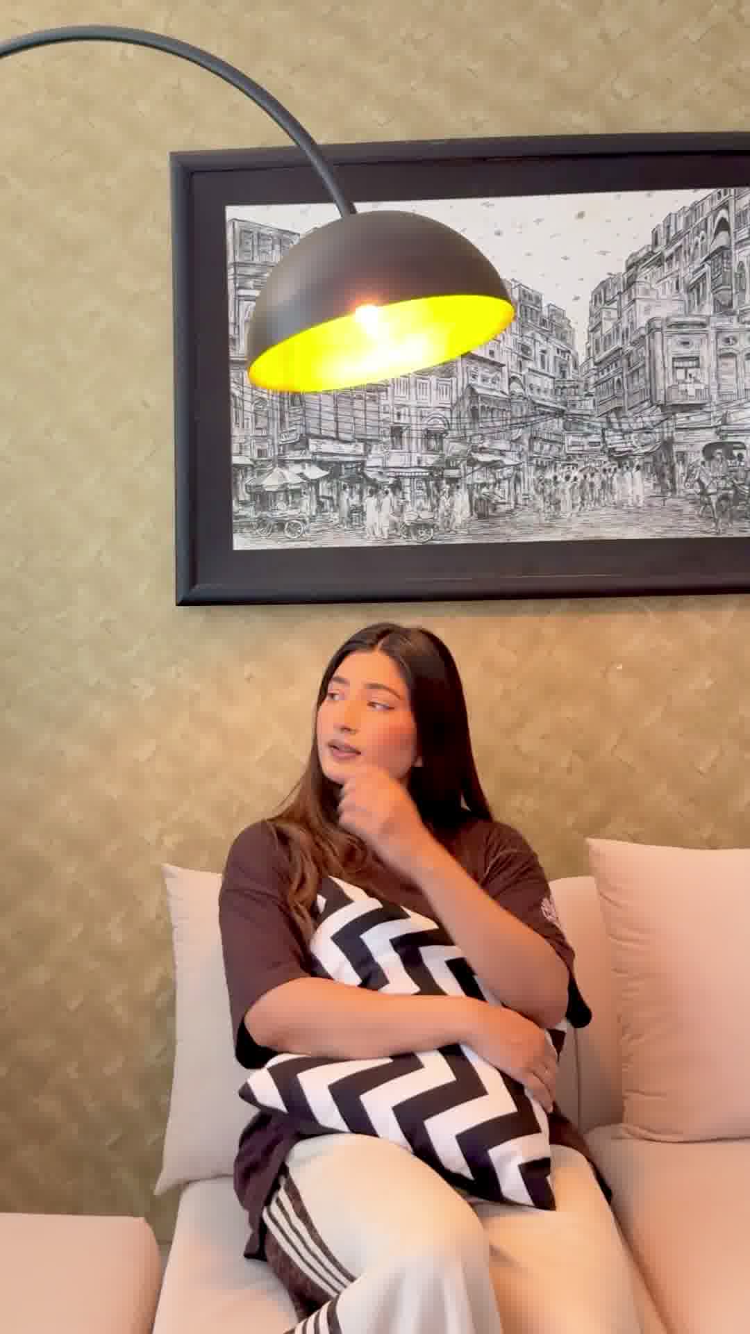 Metal Arch Lamp