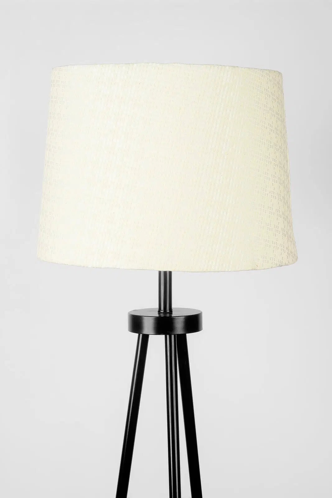 Tripod-style bronze metal - The DecFair