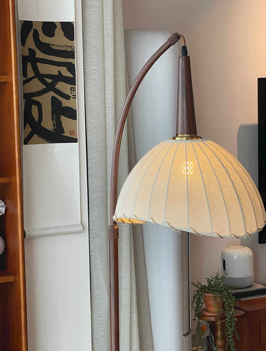 KUM Side Table Floor Lamp – By Decfair | floor lamp Pakistan | DecFair
