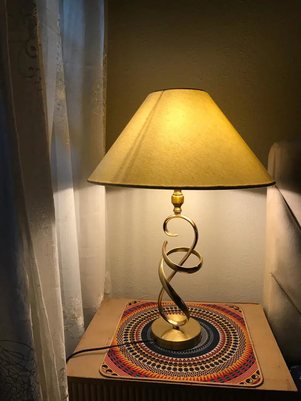Italian side lamp 001