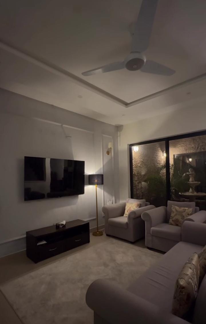 Charlie Polished Gold Floor Lamp – Large Black Drum Shade