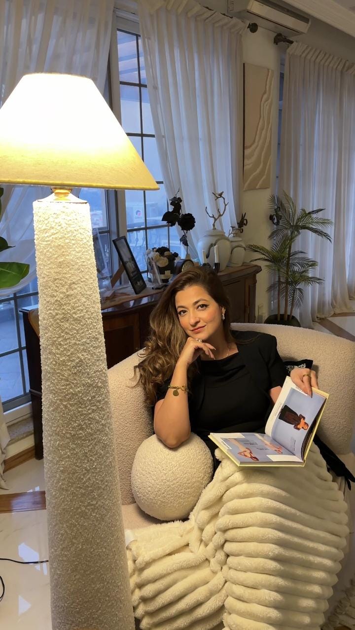 Solid Wooden Boucle Floor Lamp