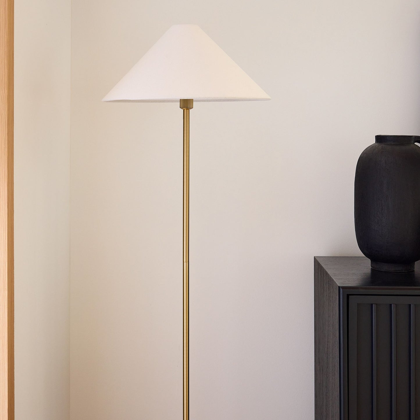 Beatrix Floor Lamp – White Linen Shade