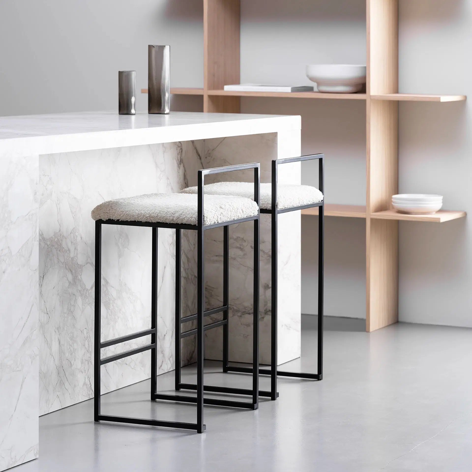 X Bar Stool – Customizable Elegance at 25" Height