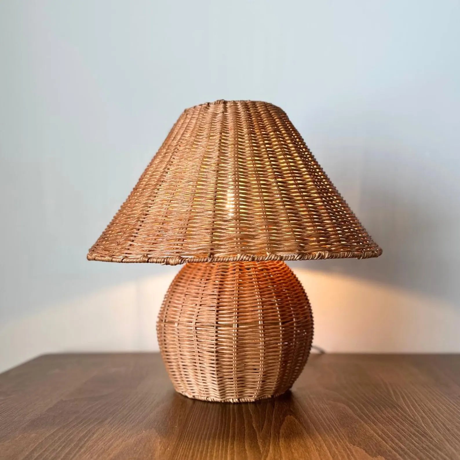 Natural Rattan Mushroom Table Lamp