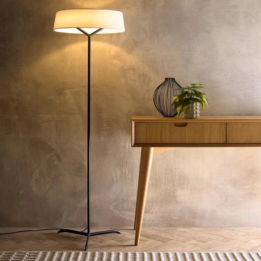 Luna LED Floor Lamp