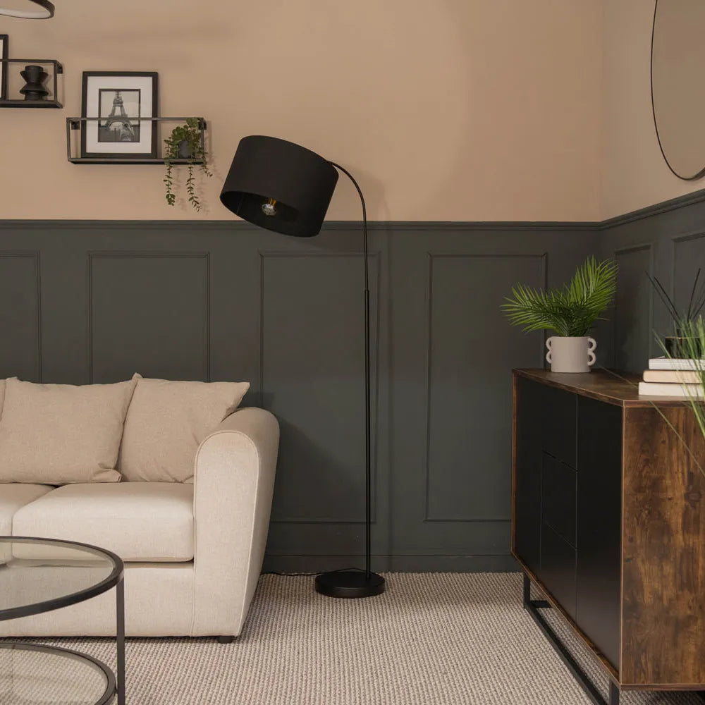 Curva Black Floor Lamp