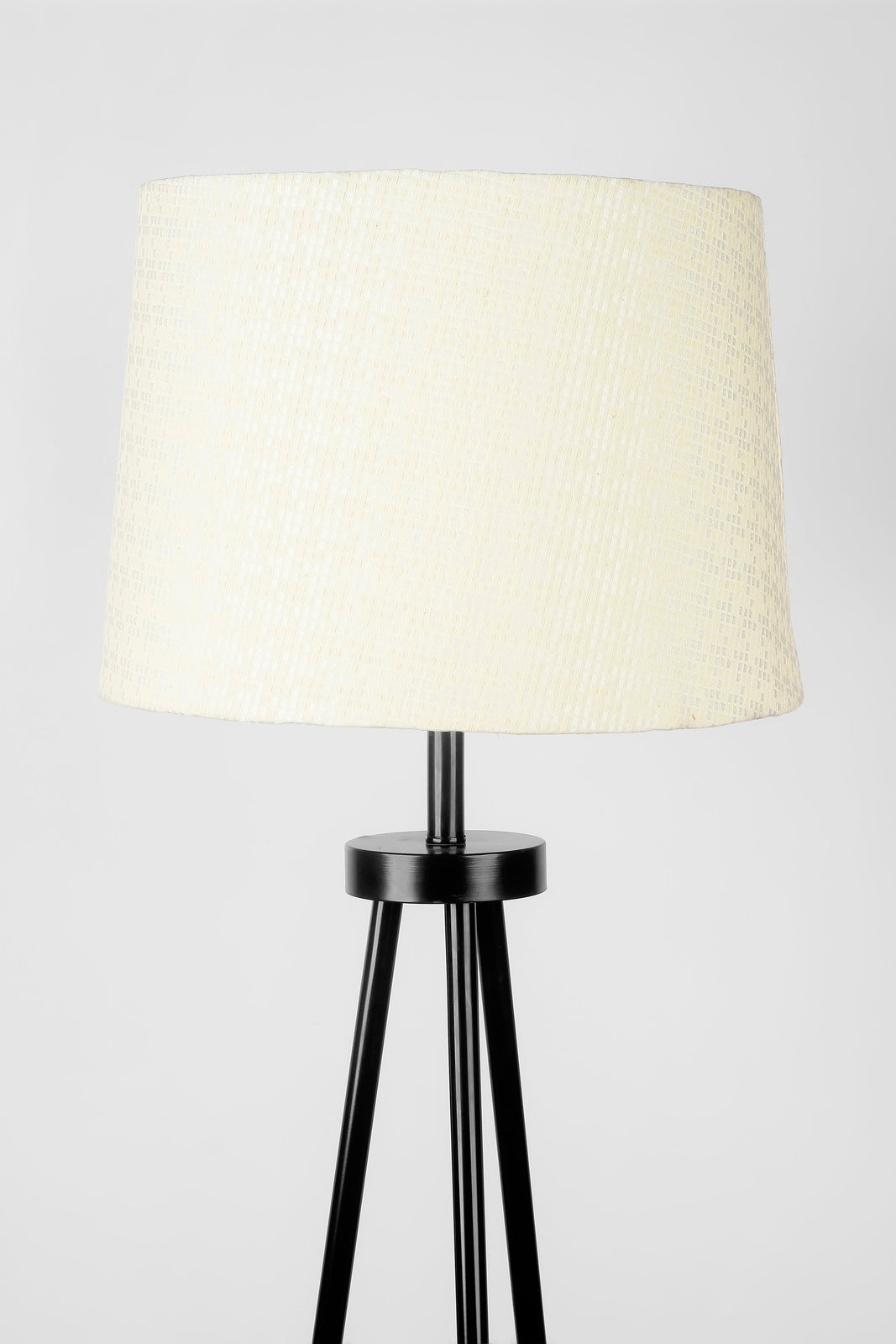 Tripod-style bronze metal - The DecFair